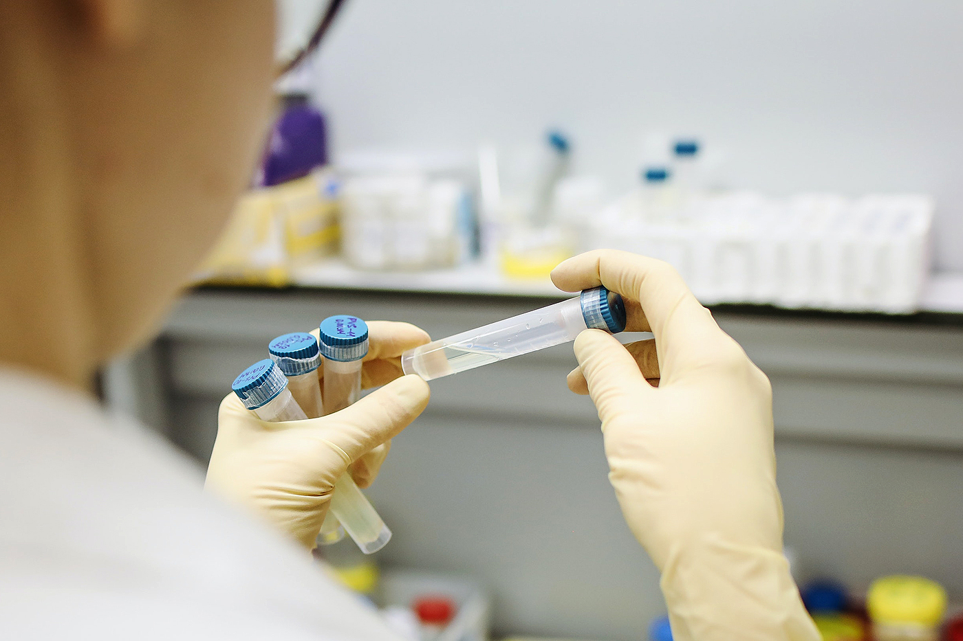 Produžena zabrana kretanja i obavezno nošenje maske